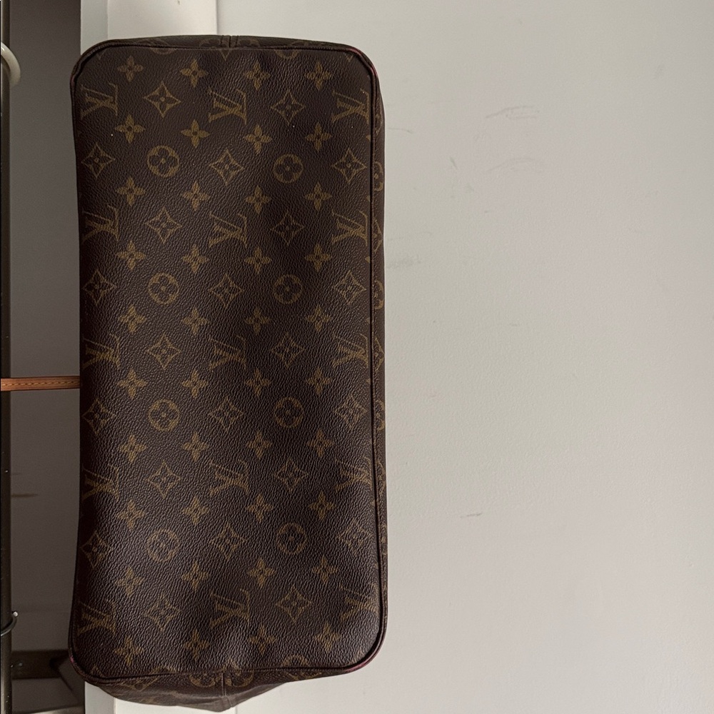 Authentic Louis Vuitton NM Neverful bag - Picture 7 of 11